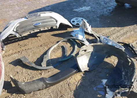 2019 Ford Escape S z USA, uszkodzony, nr VIN 1FMCU0F73KUB22896